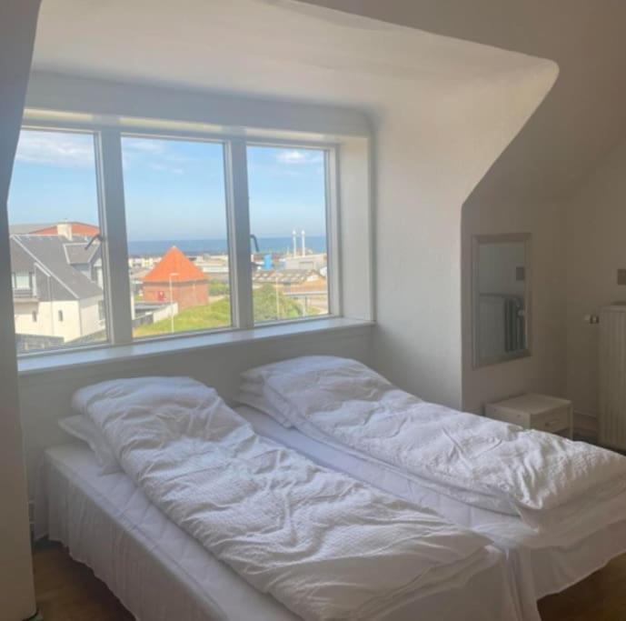 3 Vaerelses Lejlighed Taet Faergen Hirtshals Exteriér fotografie